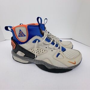Nike Air Huaraches ACG Air Mowabb. Tan/ Blue/ Orange. Men Size 9.5. DC9554-200.